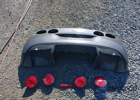 2011 Chevrolet Corvette Grand Sport z USA, uszkodzony, nr VIN 1G1YV2DW9B5102653